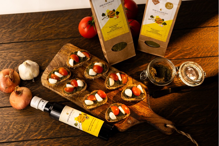 Olje iz bučnic in ptujskega česna 0,25L 